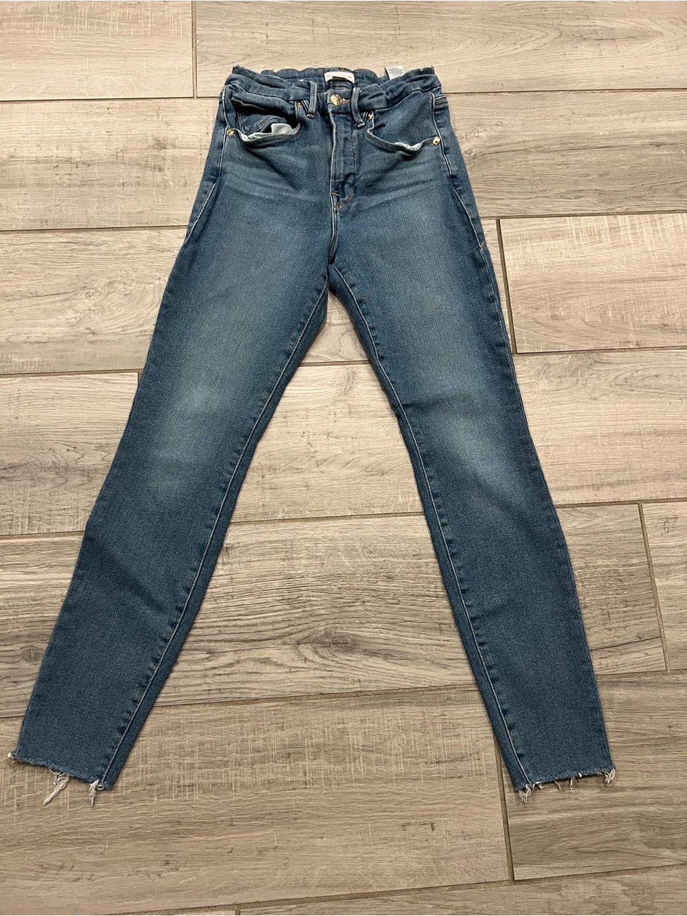 Good American Skinny Jeans in Blue Denim
